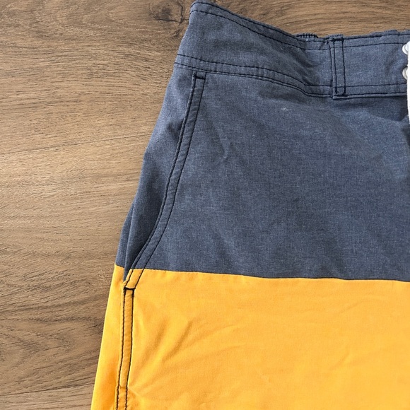 H&M Men’s Swim Trunks- M - Picture 4 of 7